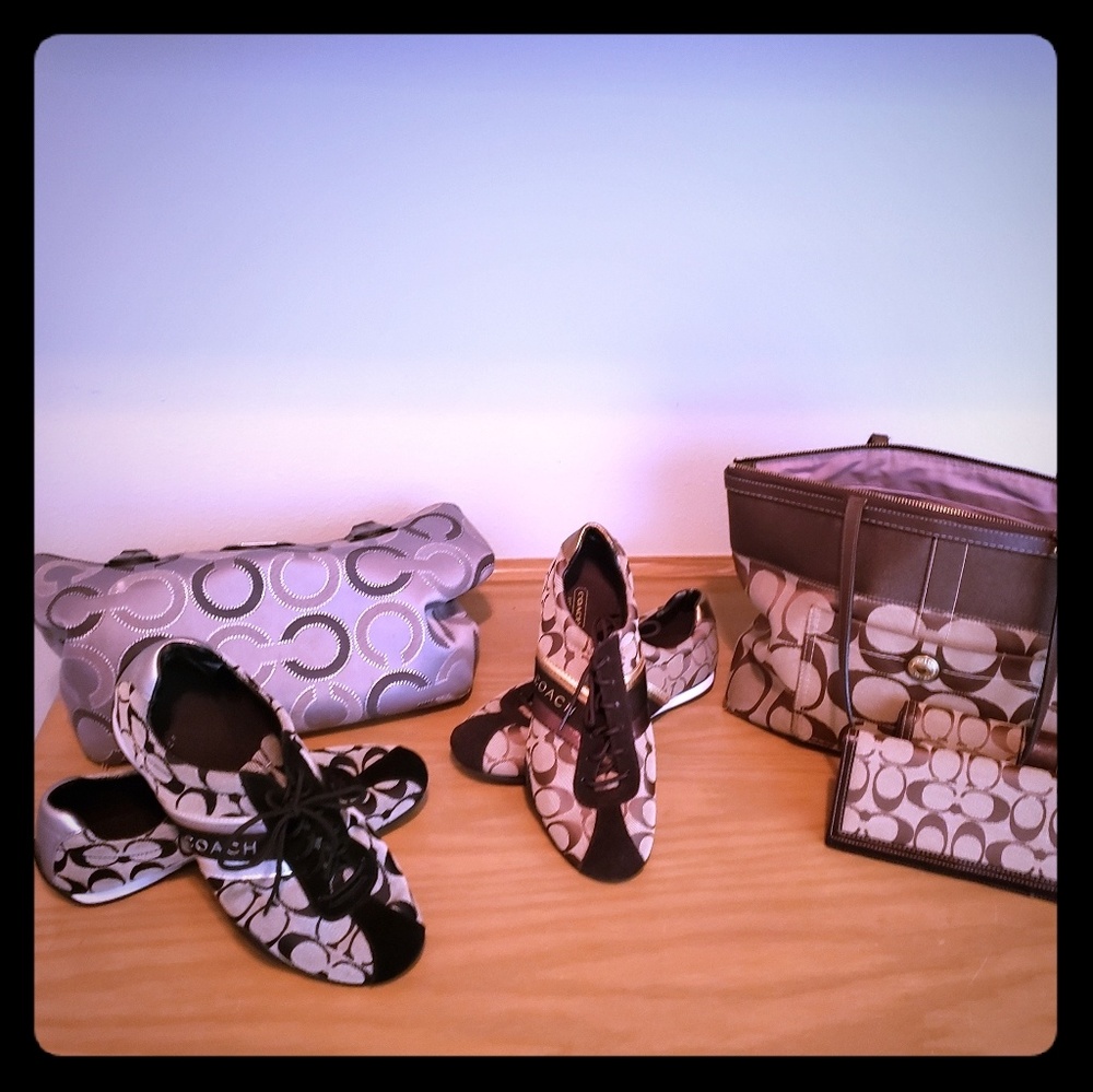 Coach set
